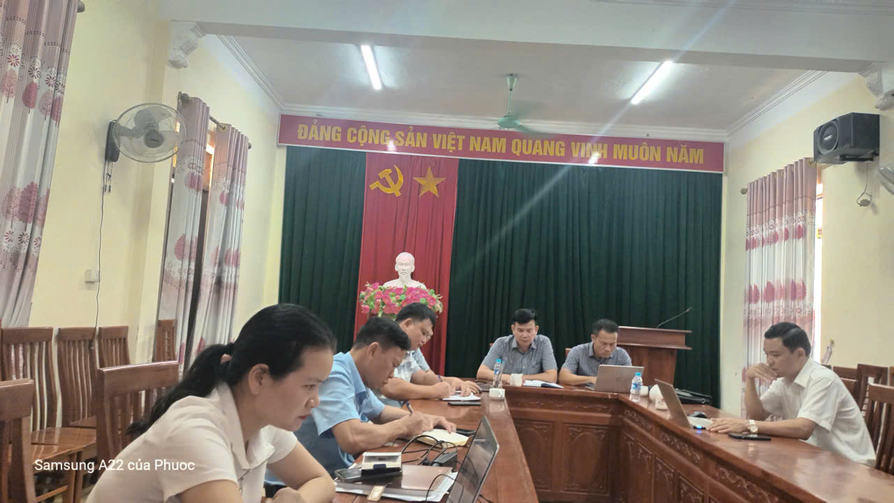 XÃ VIỆT XUYÊN TĂNG CƯỜNG CÔNG TÁC PHÒNG, CHỐNG DỊCH TẢ LỢN CHÂU PHI